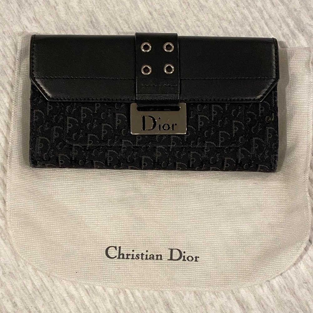 CHRISTIAN DIOR Monogram Street Chic Flap Wallet Black